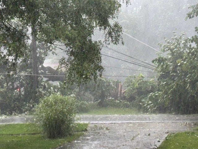 Significant power outages across Springfield after high winds; storm, flood risk remain
