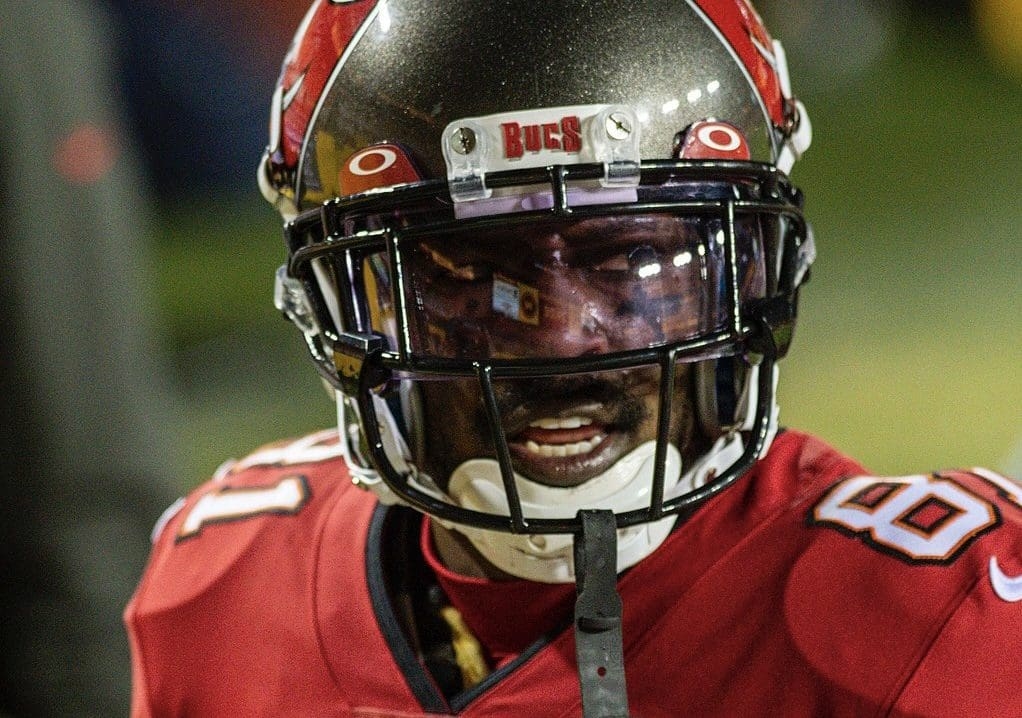 Facing Attempted Murder, Antonio Brown Remains in the Middle East