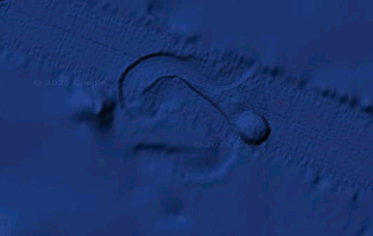 Mysterious Two-Mile Wide Dome Slithers in Pacific Ocean