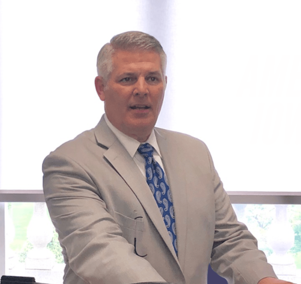 Siouxland Chamber President Chris McGowan announces 4th District congressional campaign
