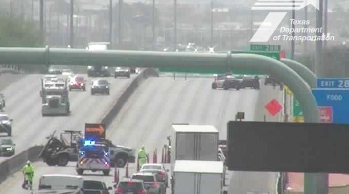 I-10 closed in East El Paso after pedestrian found on freeway
