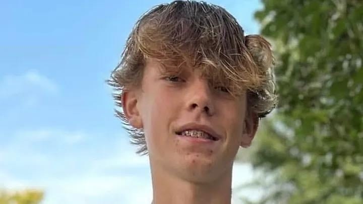 'A great kid': Students, sports teams honor late Petersburg teen in a personal way