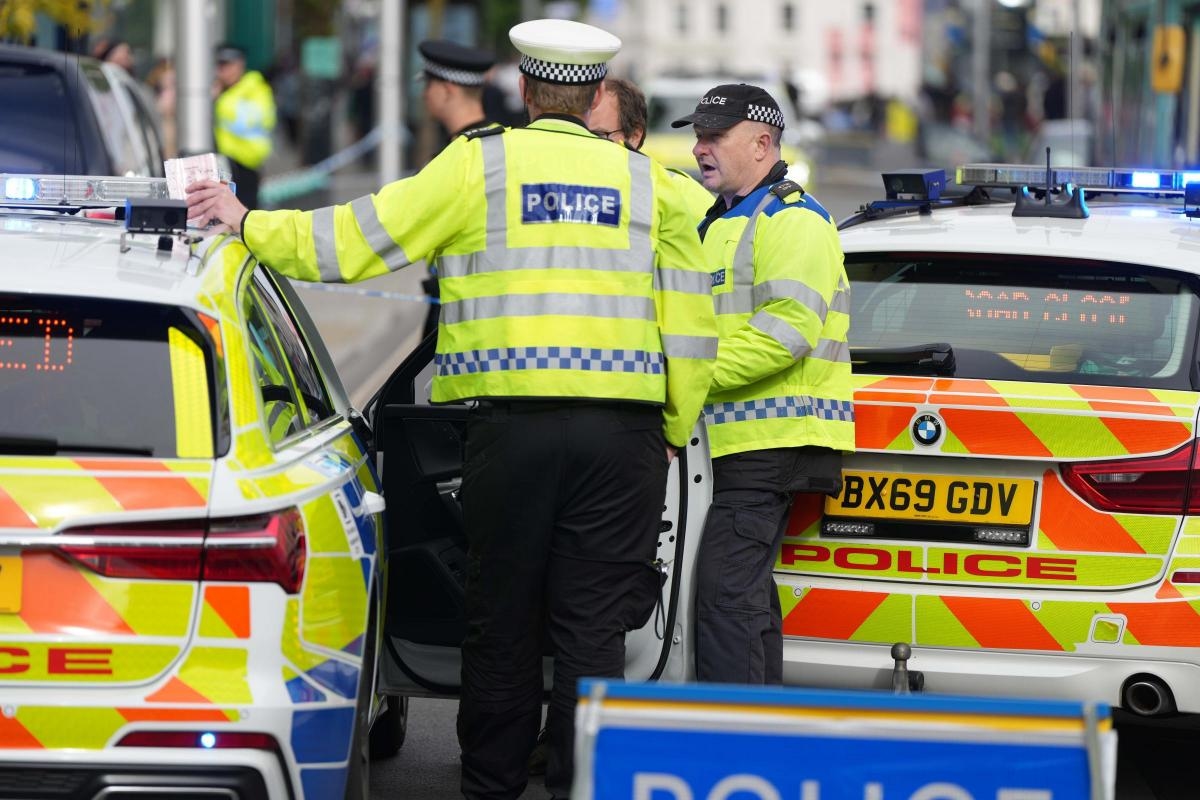 Police release statement after girl is hit by bus in city centre