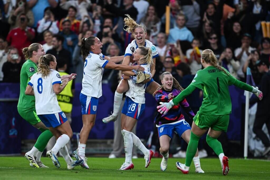 England's epic Euro 2025 final penalty shootout: Notes under sleeves, a retaken kick and ice-cold Kelly