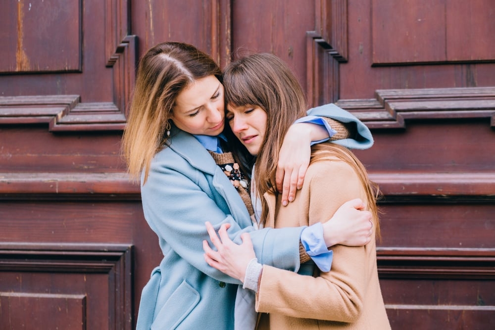 13 Ways To Show Up For Friends In Crisis (When Words Aren't Enough)