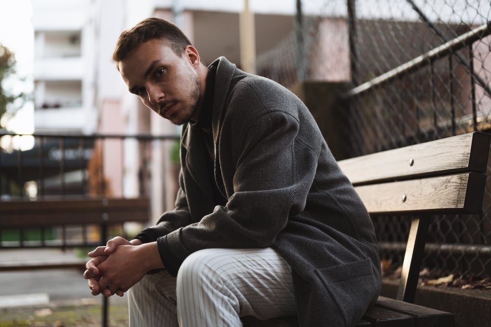 13 Reasons Sitting Alone With Your Dark Thoughts Is A Bad Idea
