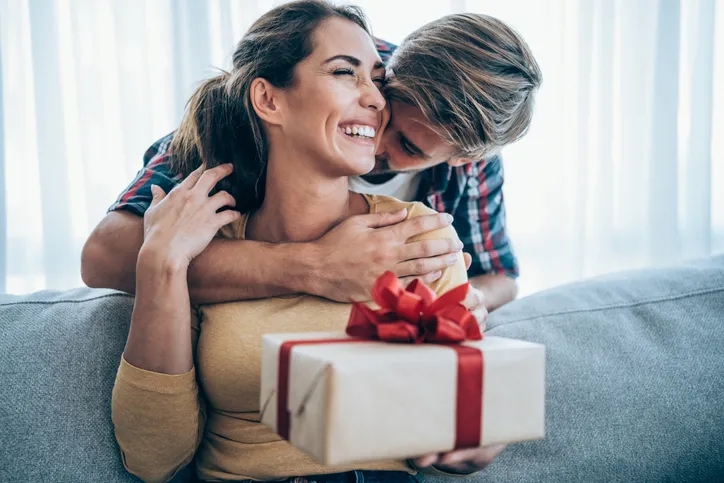 If You Ignore These Narcissist Red Flags You'll End Up An Emotional Wreck