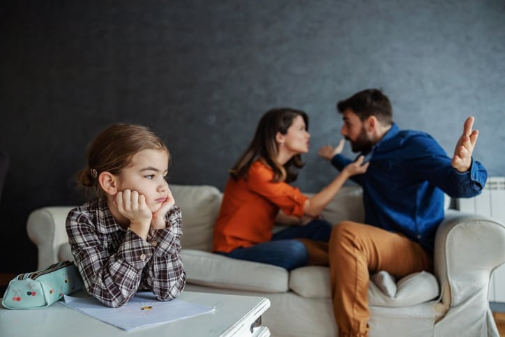15 Signs You Had A Deeply Unhappy Childhood