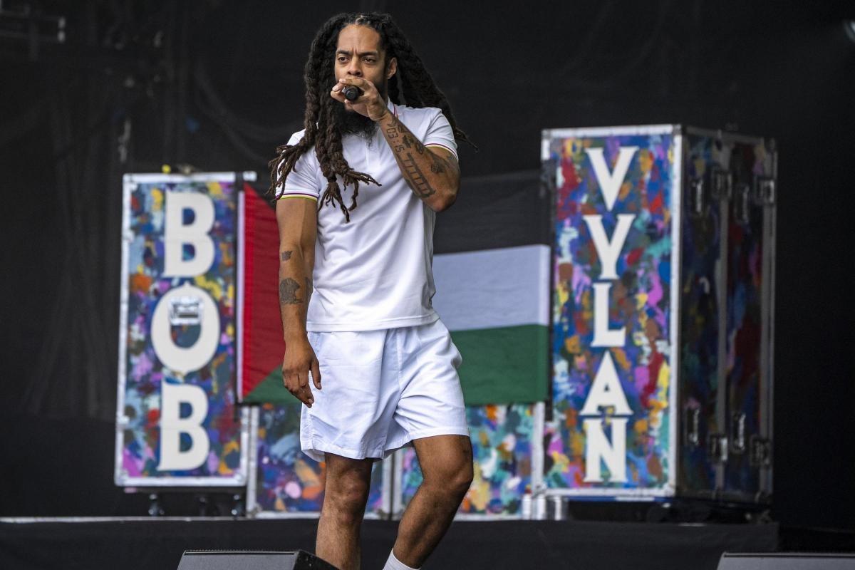 Police issue statement as Bob Vylan prepares to perform in Manchester