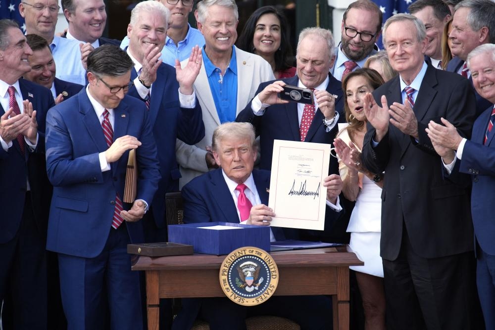 ‘Blatant misinformation': Social Security Administration email praising Trump's tax bill blasted as a ‘lie'