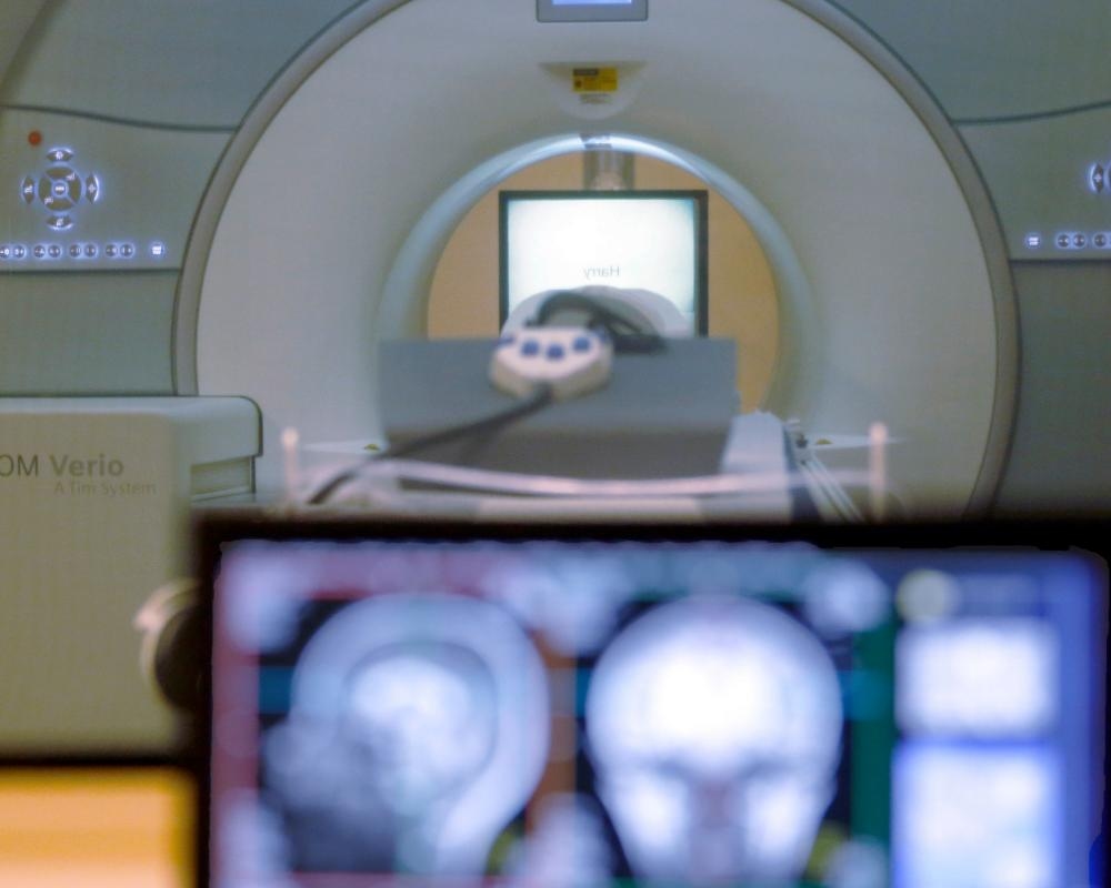 Man dies after weight-training chain around neck pulls him into MRI machine