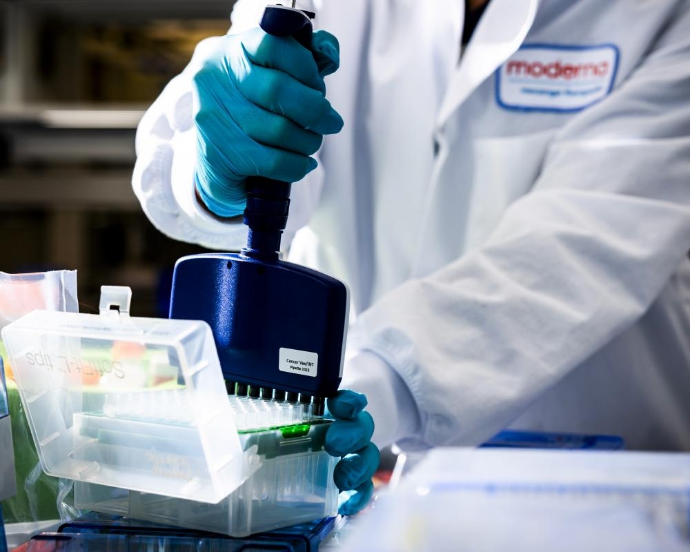 ‘Tremendous uncertainty' for cancer research as US officials target mRNA vaccines