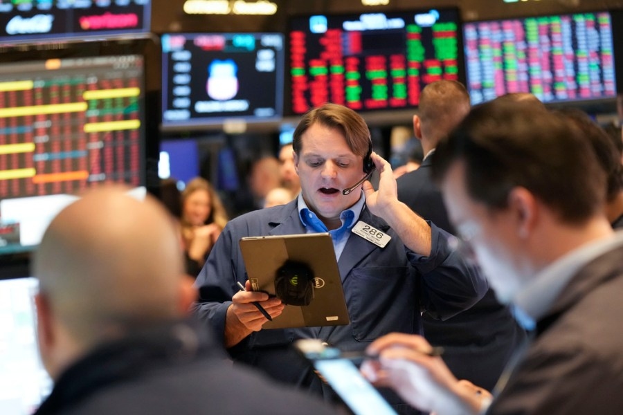 Opinion - Should Congress be banned from stock trading? The devil is in the details.