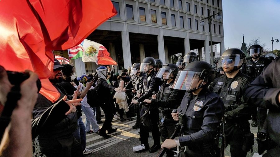 7 Democrats vote for GOP resolution condemning LA protests