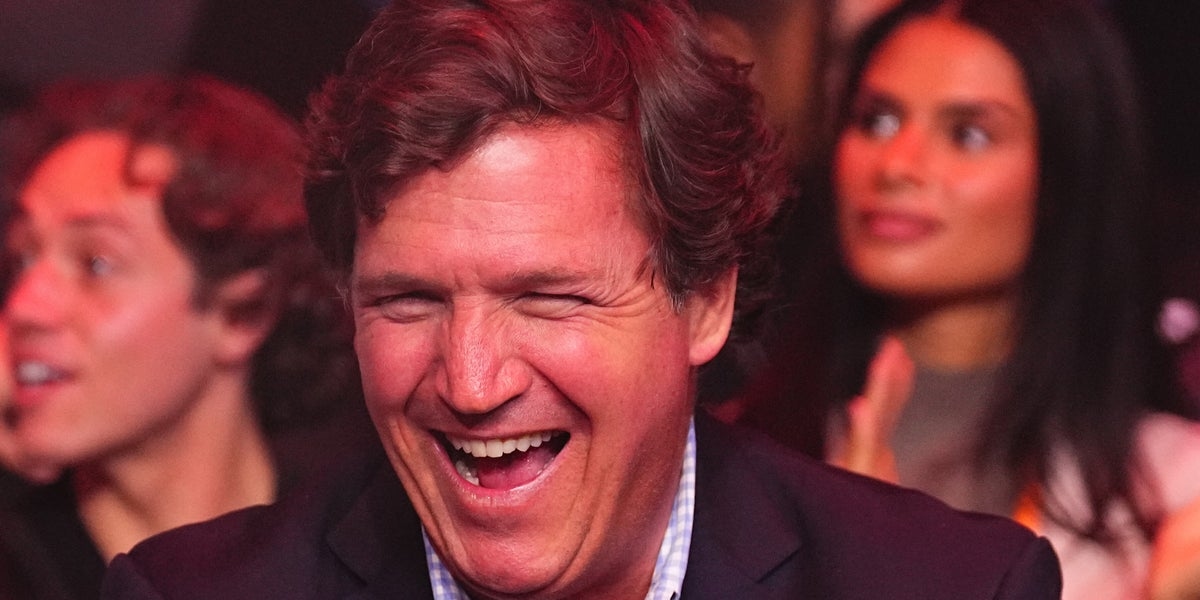 Tucker Carlson Calls Fox News Propaganda, Internet Chokes On Irony