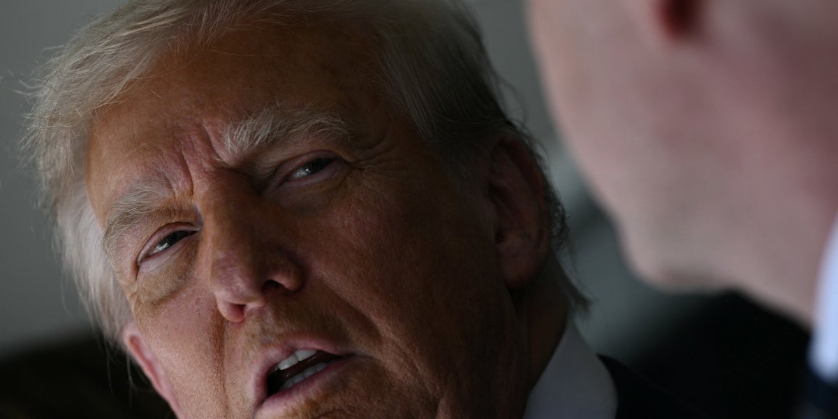 Ex-White House Aide Reveals Why Trump's 'Panicking Right Now'