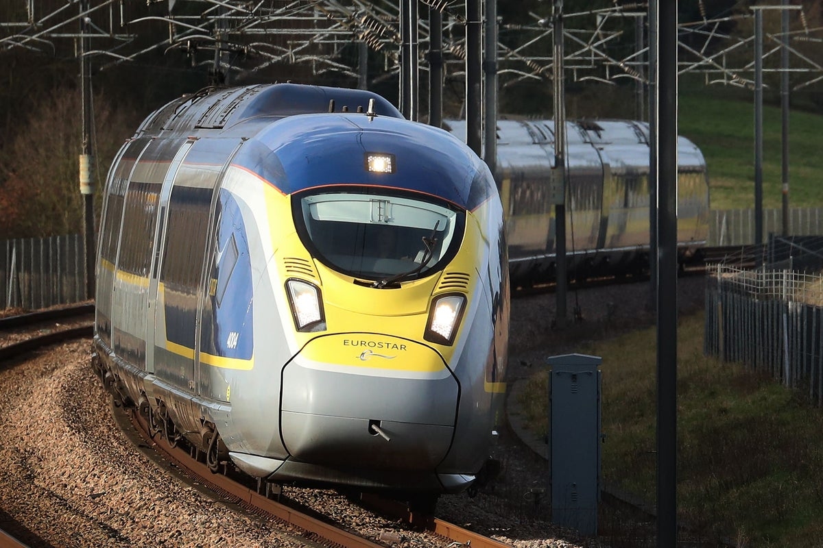 Eurostar chaos as passengers complain of ‘slowly boiling alive' on halted train