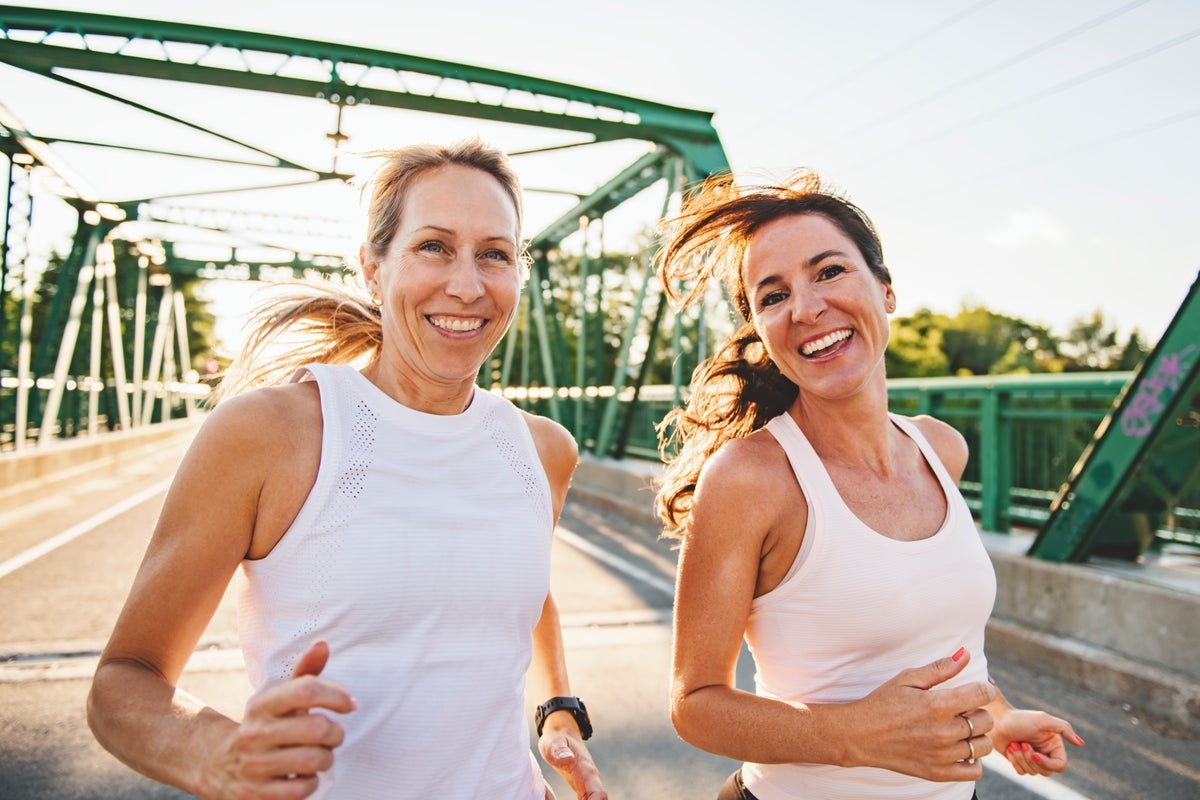 Losing weight in your 40s and 50s may seem unbearably hard — but it could keep you alive longer
