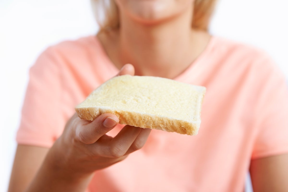 Eating this kind of bread can raise colon cancer patients' risk of death