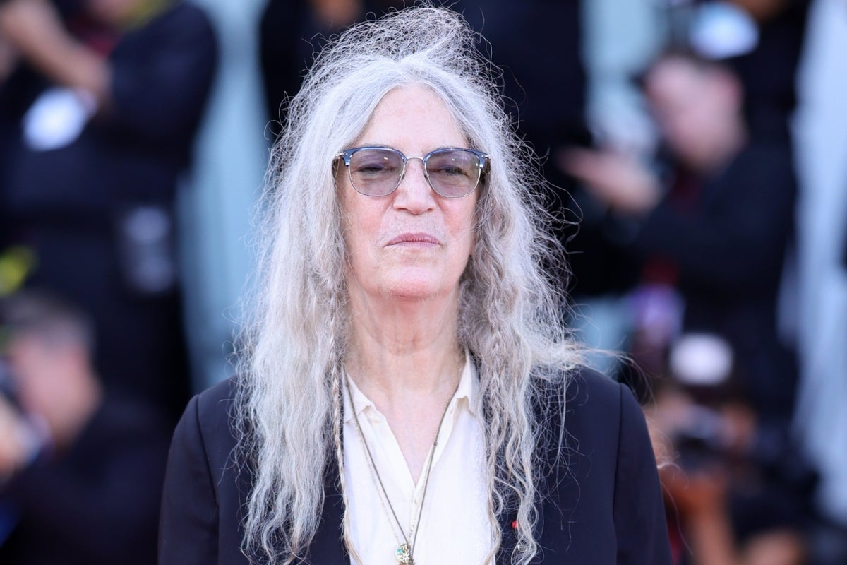 NYC restaurateur claims Patti Smith reduced waitress to tears over bread service: ‘The James Corden of her day'