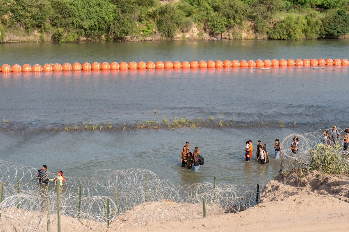 Noem fast-tracks construction for water barriers in Texas along Rio Grande to keep migrants from crossing into US