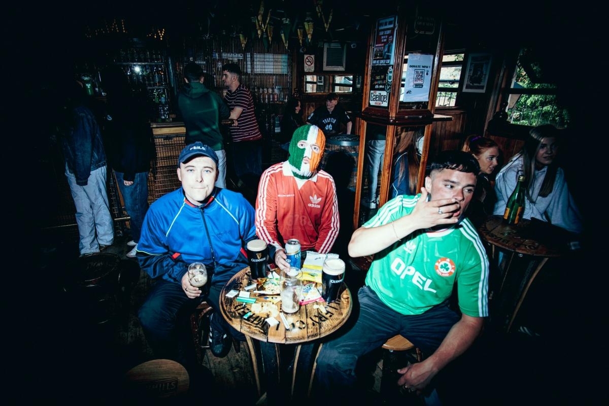 See the full translated lyrics of Kneecap's new single ‘The Recap'