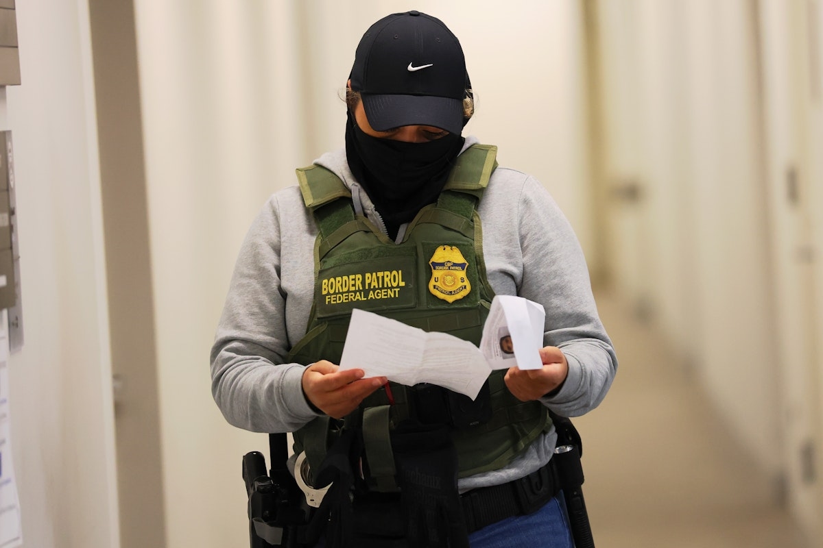 ICE Agents in Despair Under Stephen Miller's Impossible Orders