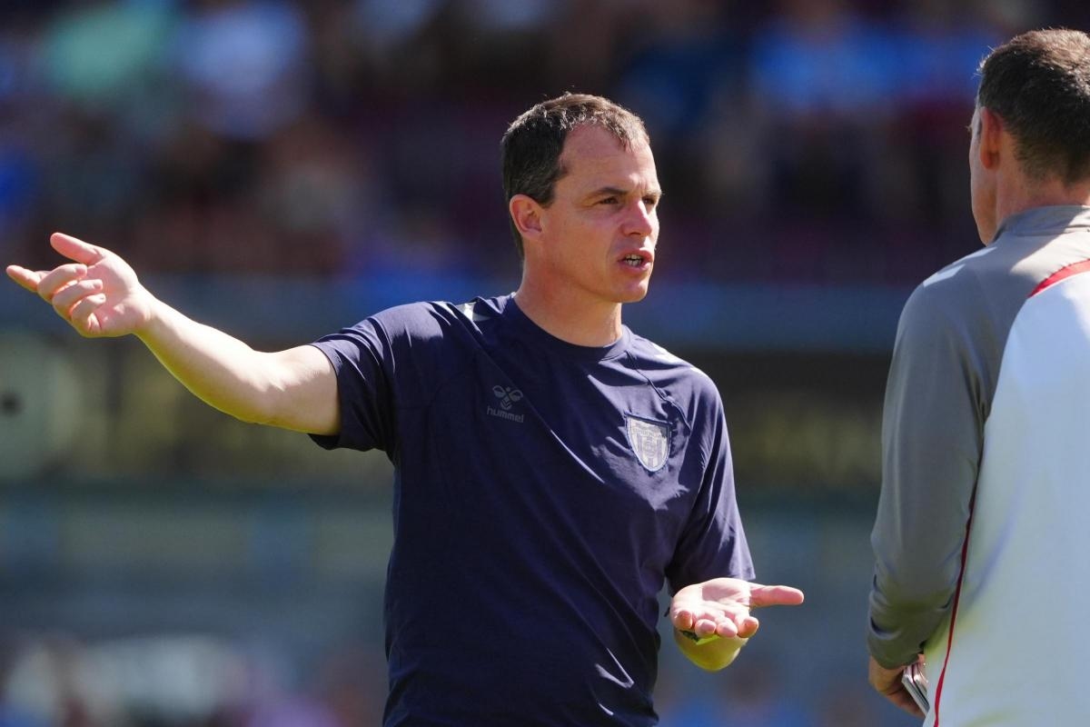 Regis Le Bris admits to Sunderland selection hints ahead of start of the season