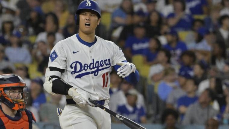 Dodgers make wrong kind of history on Fourth of July