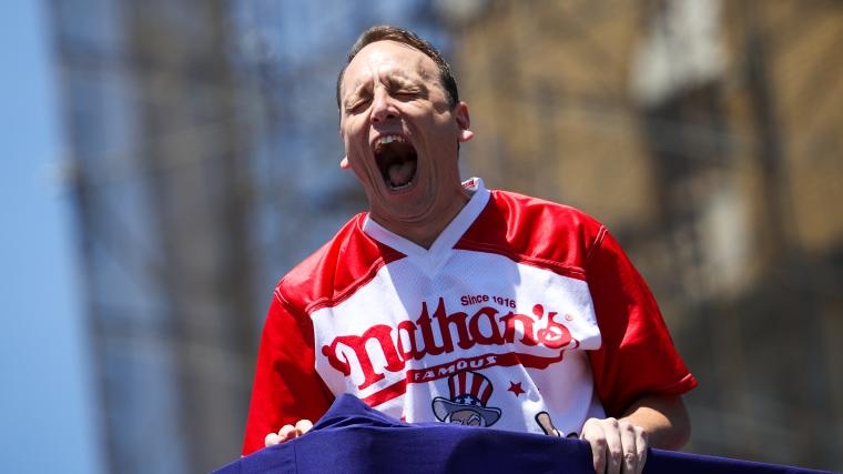 Joey Chestnut wins record breaking 17th Nathan's Famous Hot Dog contest