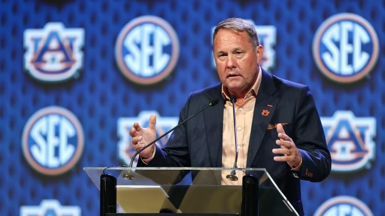 SEC Commissioner calls Hugh Freeze golf controversy 'misplaced'