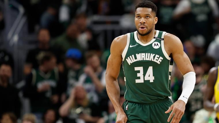 Bucks' Giannis Antetokounmpo creates interesting contract situation for Knicks wing