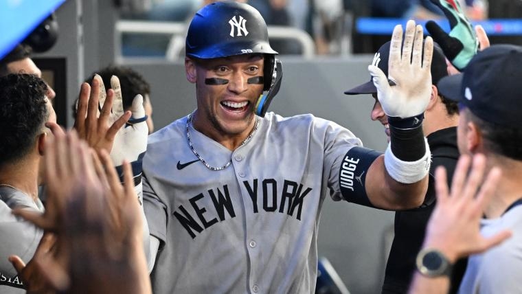 Aaron Judge officially placed on injured list with flexor strain