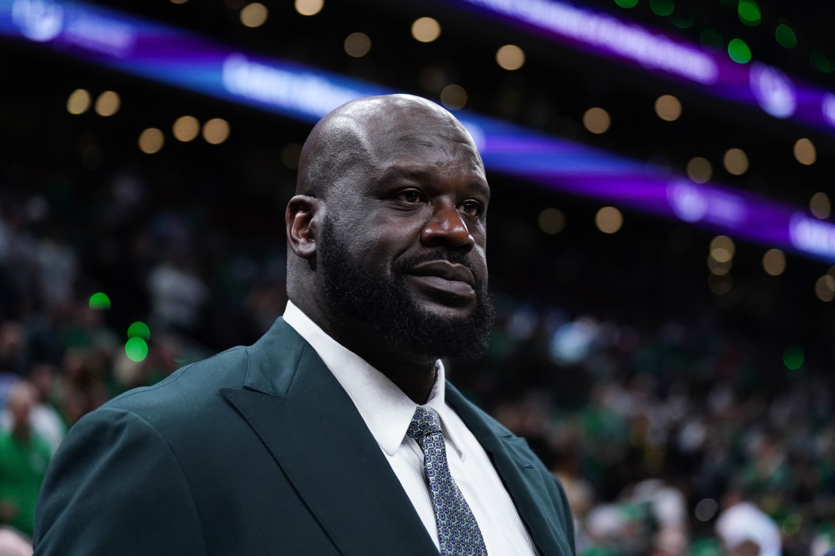 Shaquille O'Neal Sends Warning To Former NFL Quarterback