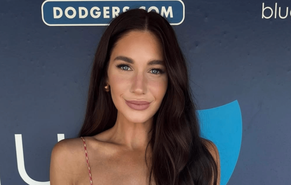 'Stunning' Sports Reporter Turns Heads With July 4 Outfit