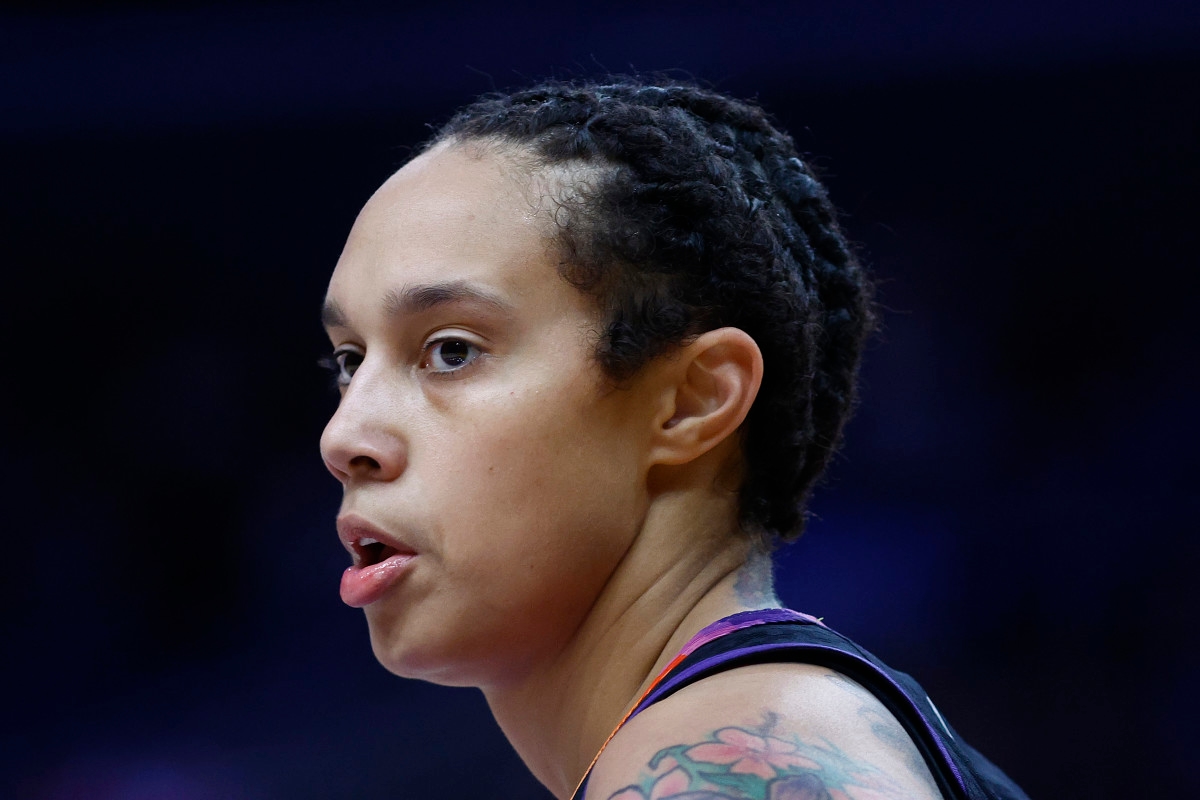 Brittney Griner Grabs Attention With Pregame Outfit Tonight