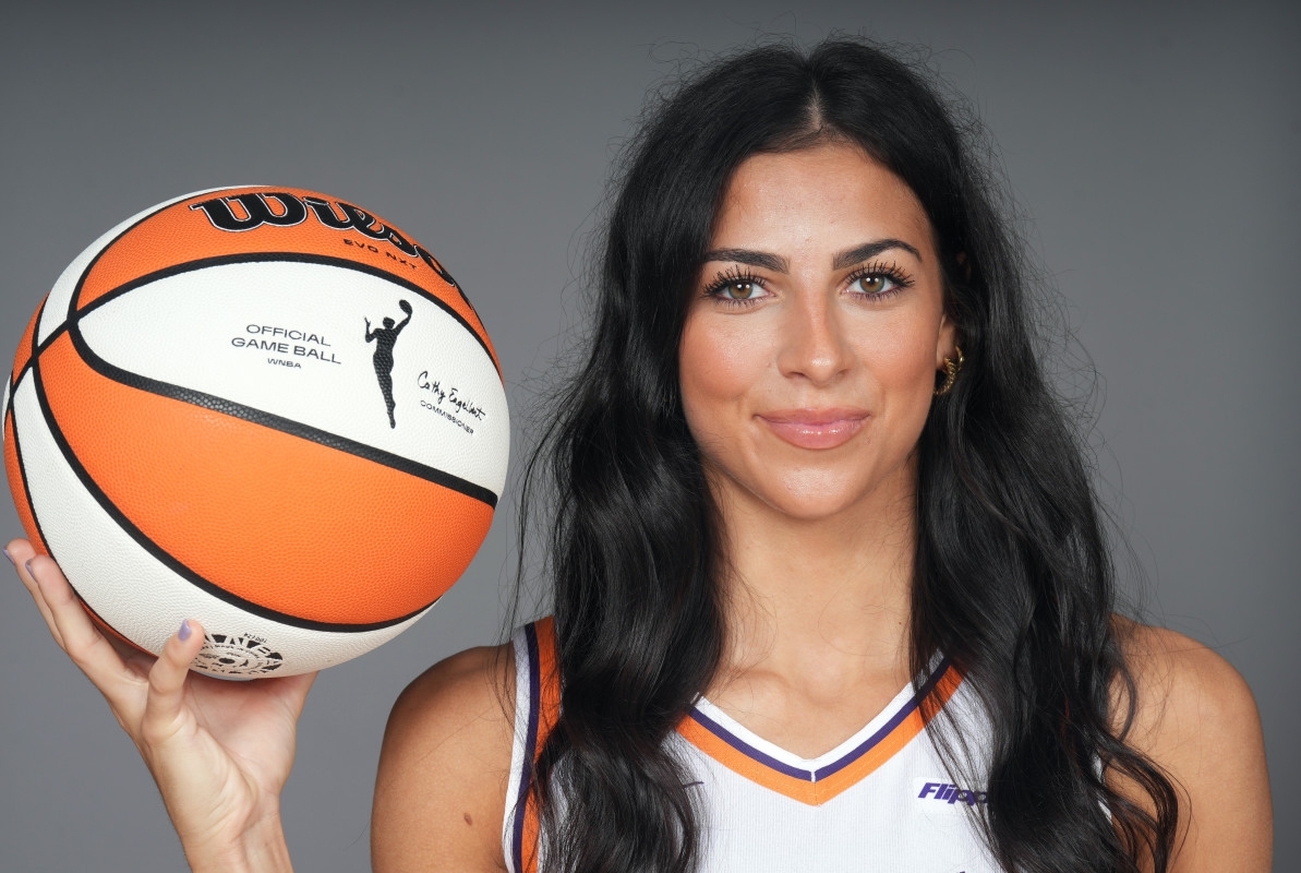 TJ McConnell's Sister Has 6-Word Message For Everyone