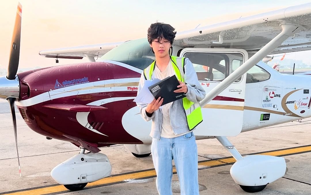 American teenager arrested after illegally flying to Antarctica