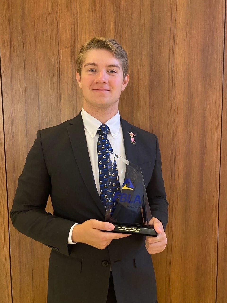 Montgomery Central's Joseph Reece wins The Tennessean Student of the Week for business