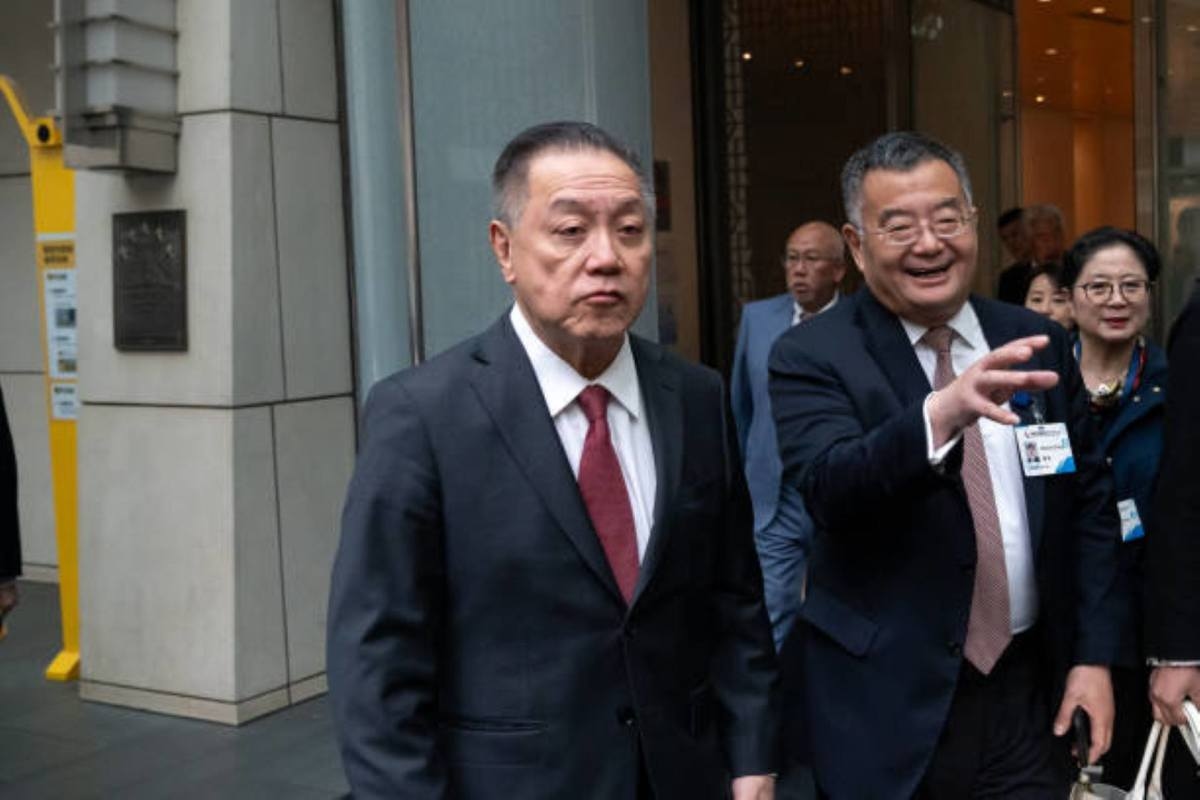 Veteran analyst issues big Broadcom call, shakes up AI stock race