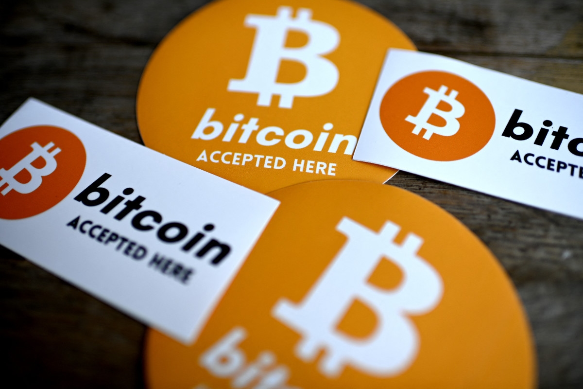 Bitcoin tops $121K, boosting Satoshi Nakamoto's fortune to $132B