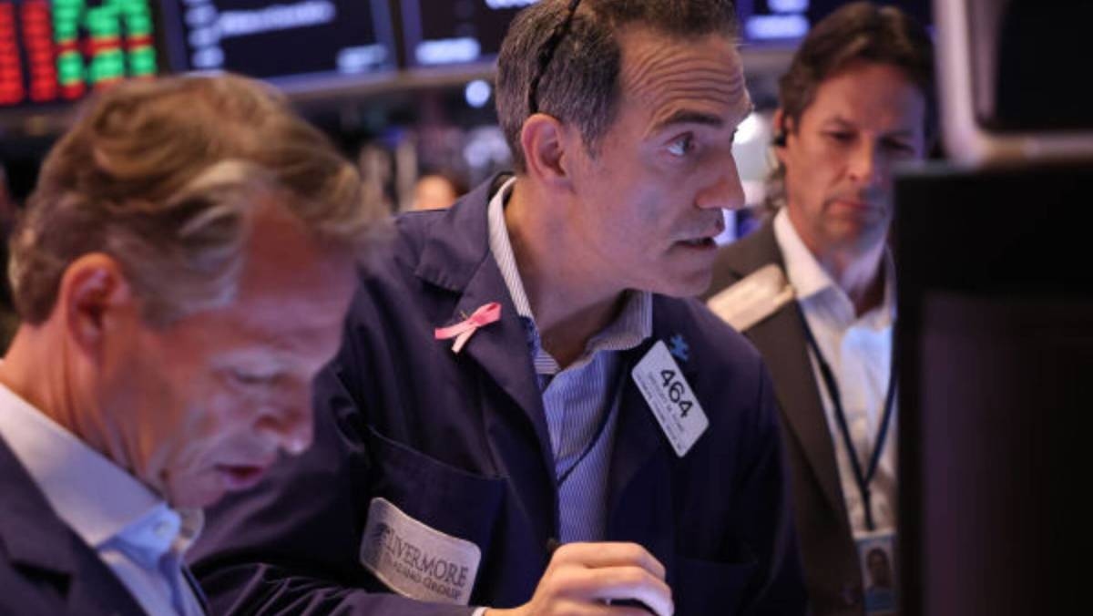 Veteran trader has surprising message on stocks