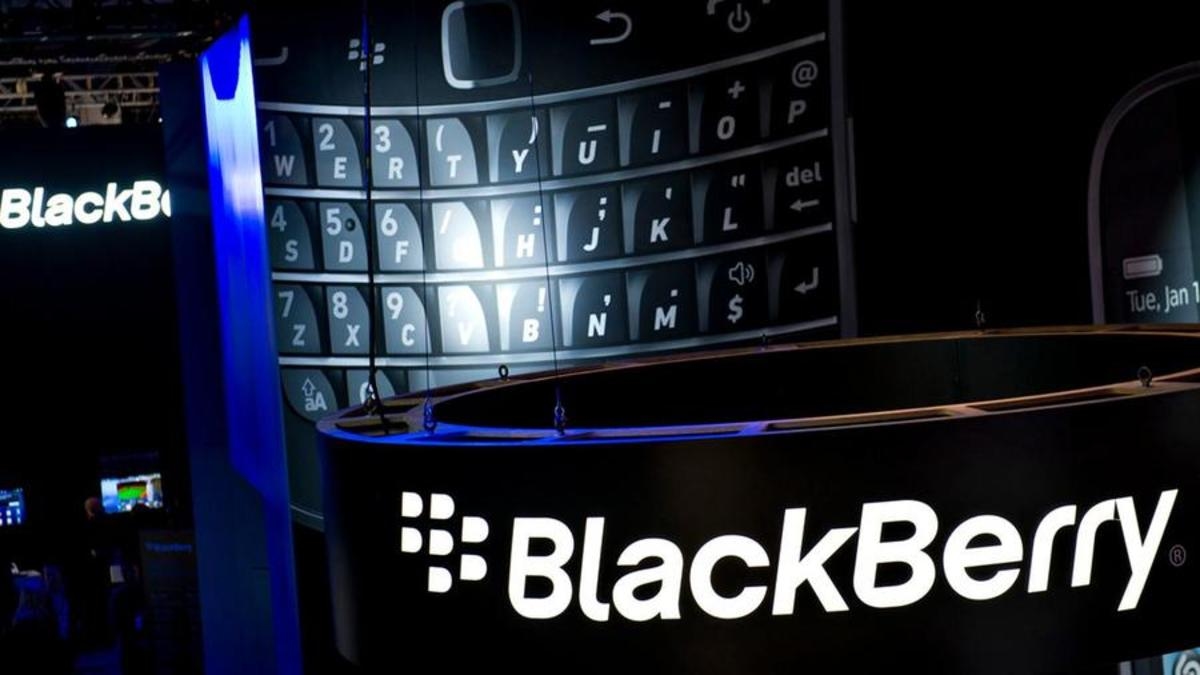 Veteran trader takes a strong stand on BlackBerry stock