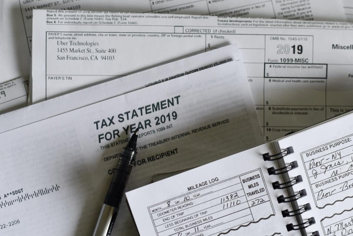 IRS sends fresh batch of tax notices, stoking investor concern