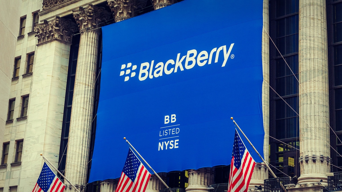 Surprising BlackBerry update from veteran trader focuses on sales guidance