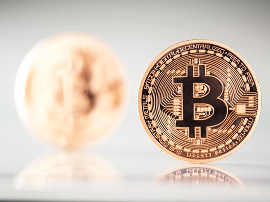 Wall Street Ditches Gold for Bitcoin -- $9 Billion Says Everything
