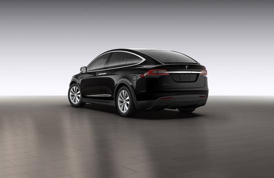 Tesla Draws Optimism From JPMorgan on Robotaxi Debut