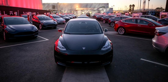 Tesla's Next Big Catalyst Faces Delay--Robotaxi Launch Under Scrutiny