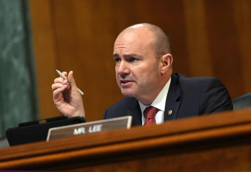 Sen. Mike Lee takes down controversial X posts after widespread criticism