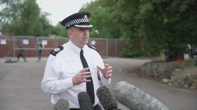 Police assaulted during protests in Epping